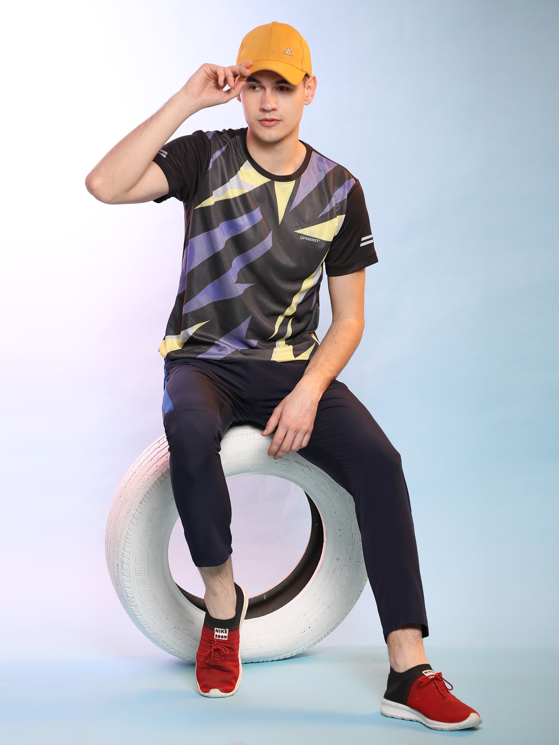 Regular fit sports track pants for men