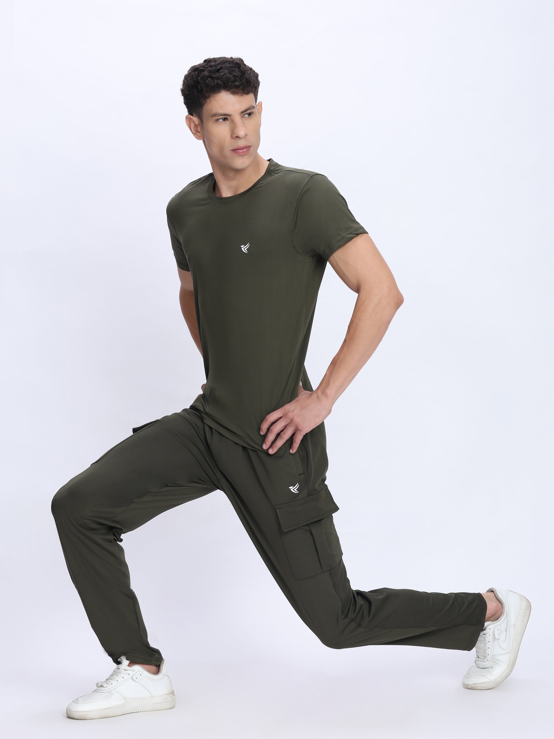Men's Hyper-Motion Cargo Track Pants – 4-Way Stretch Engineered for Peak Performance