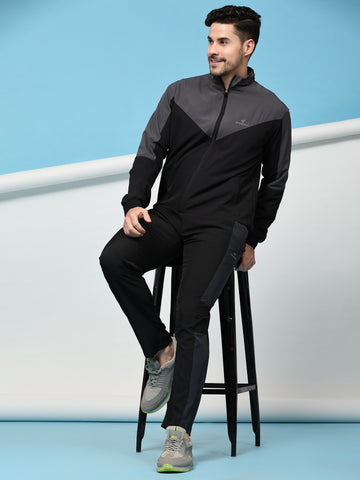 Men's Athletic Tracksuit with Breathable Mesh Lining