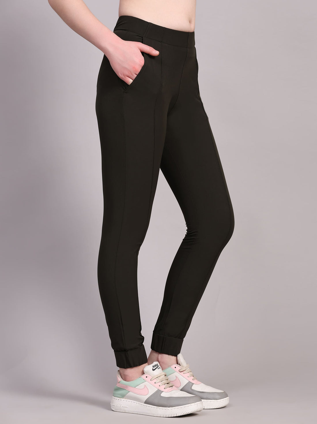 Dpassion Women Sculpt Fit Black Performance Jogger Pants - Dpassion