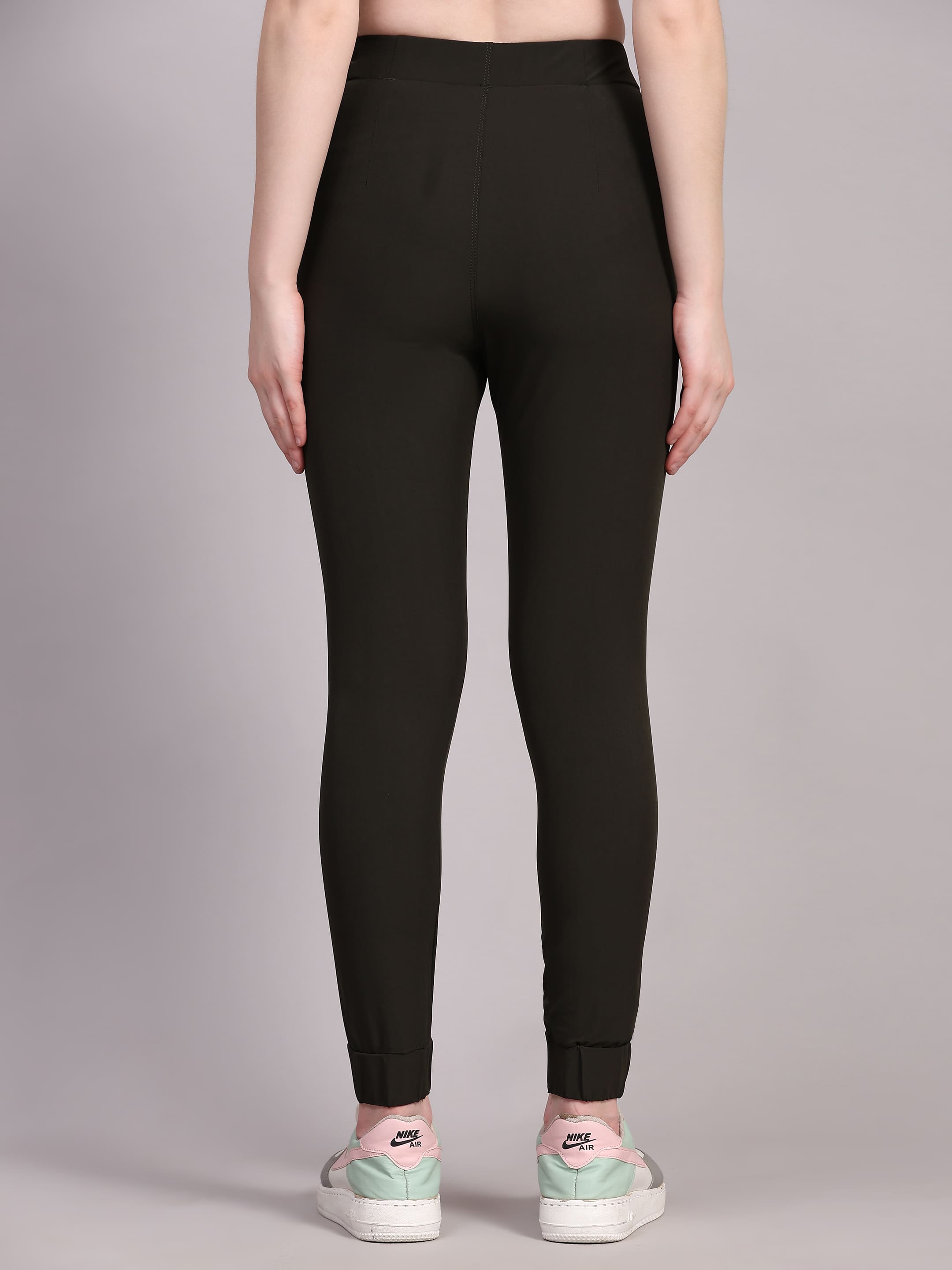 Dpassion Women Sculpt Fit Black Performance Jogger Pants - Dpassion