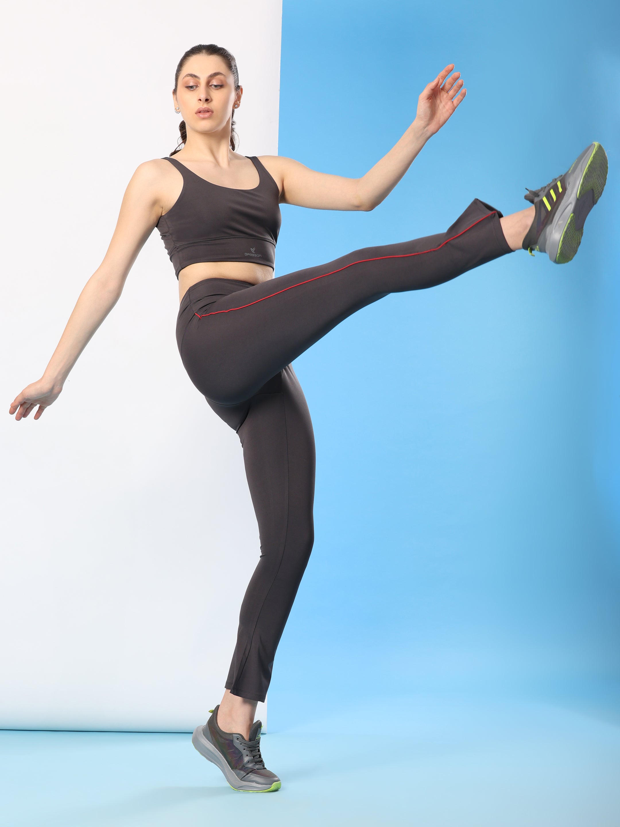 Imported Taiwan 4 Way Lycra 250 GSM Gym Tights