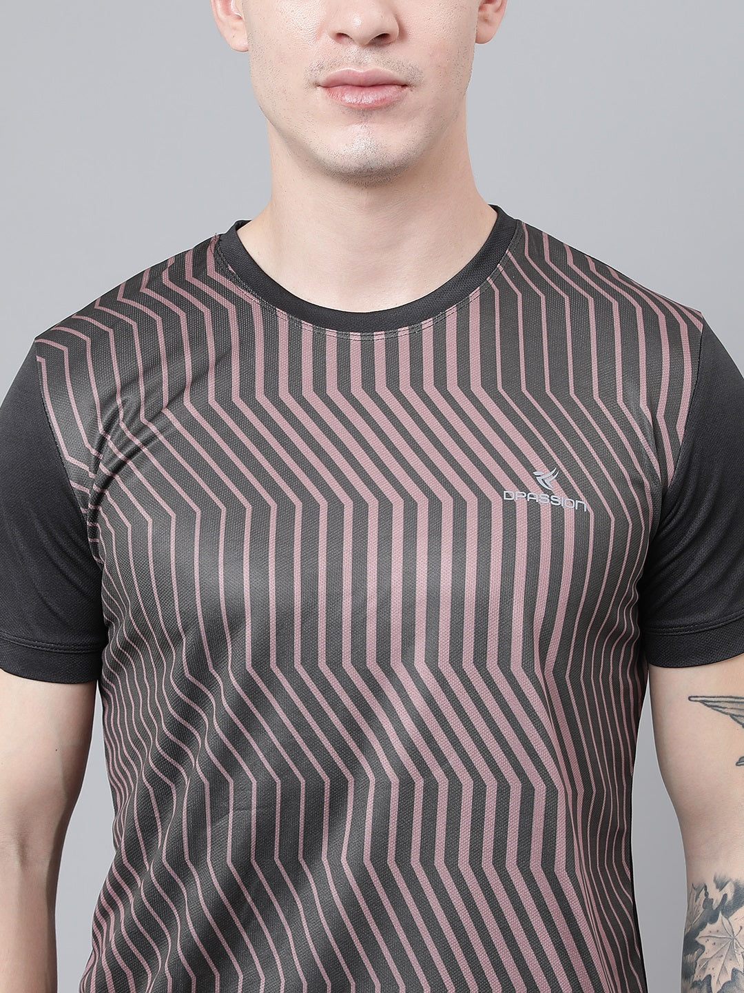 Dpassion Men Geometric Performance T Shirt Breathable Gym Training Wear