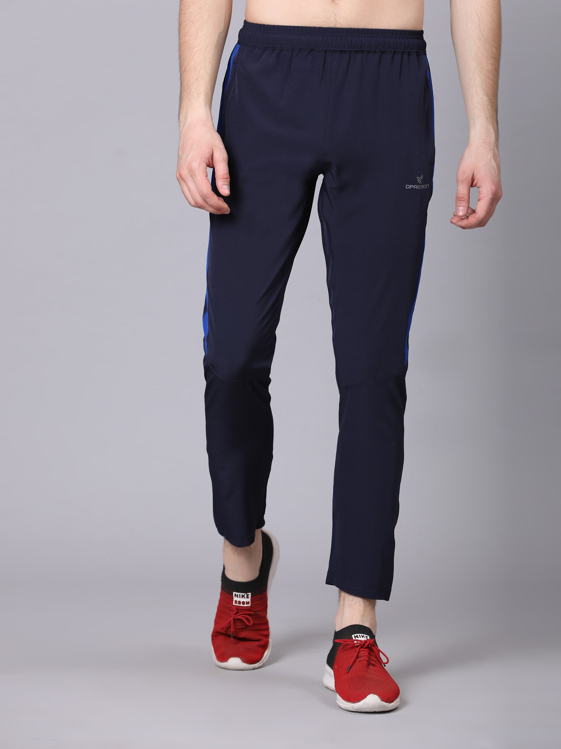 Buy online Black Solid Full Length Track Pant from Sports Wear for Men by  Showoff for ₹1469 at 66% off | 2024 Limeroad.com